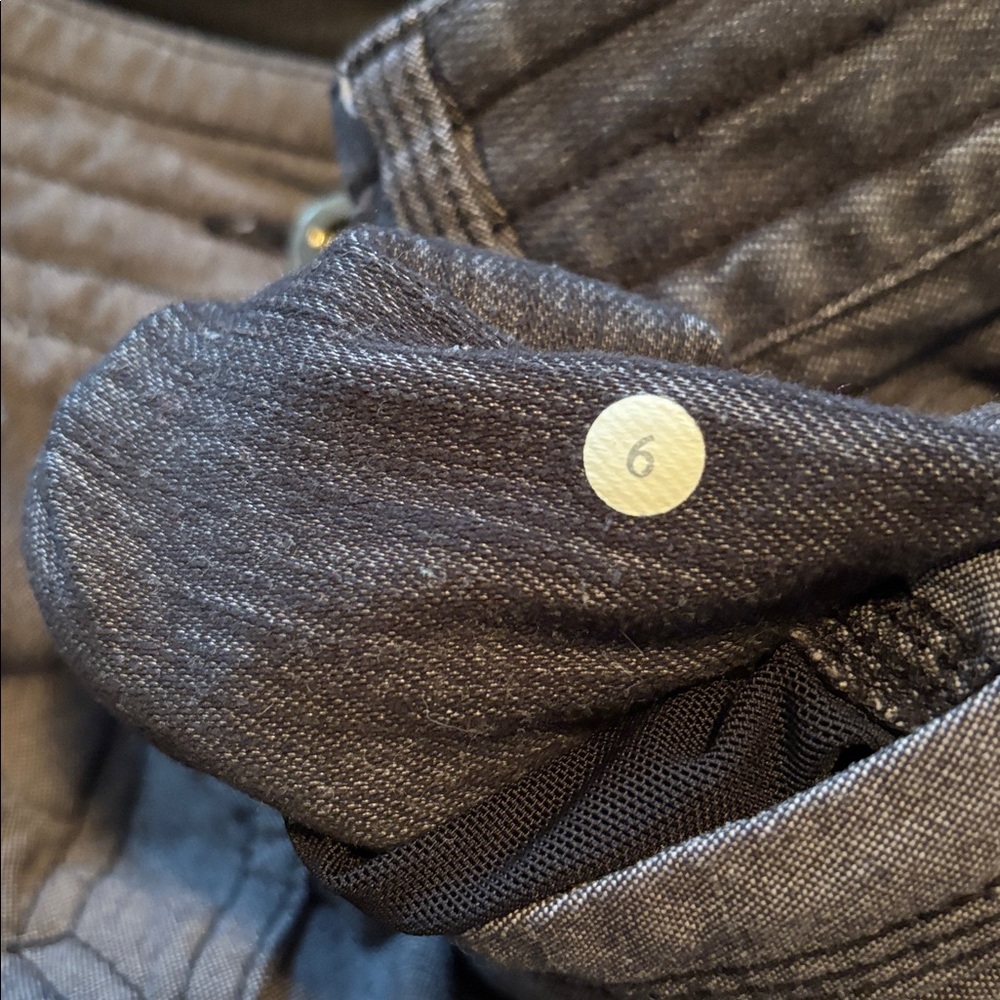 Lululemon Ride On Shorts - Picture 9 of 9